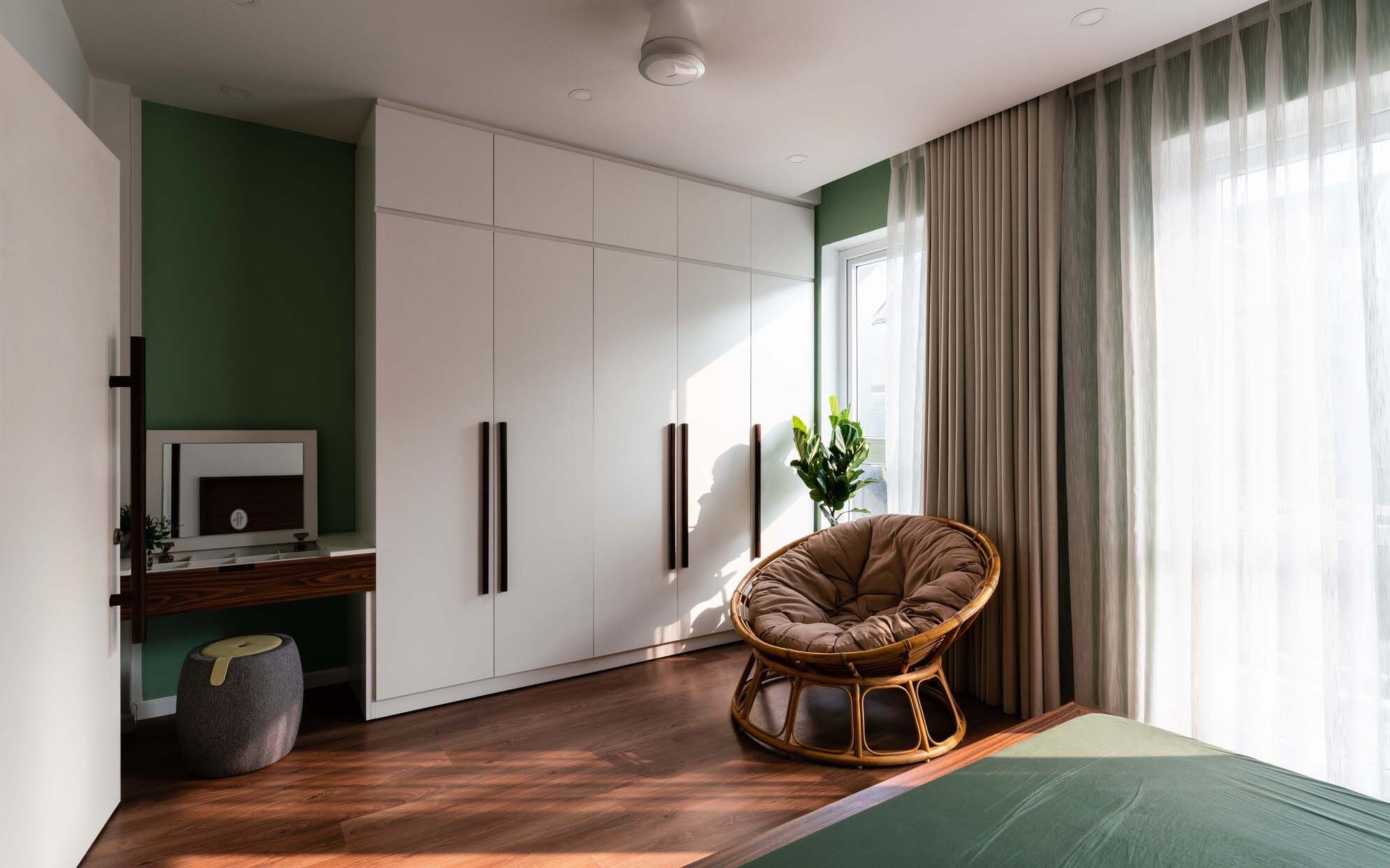 M TOWN HOUSE