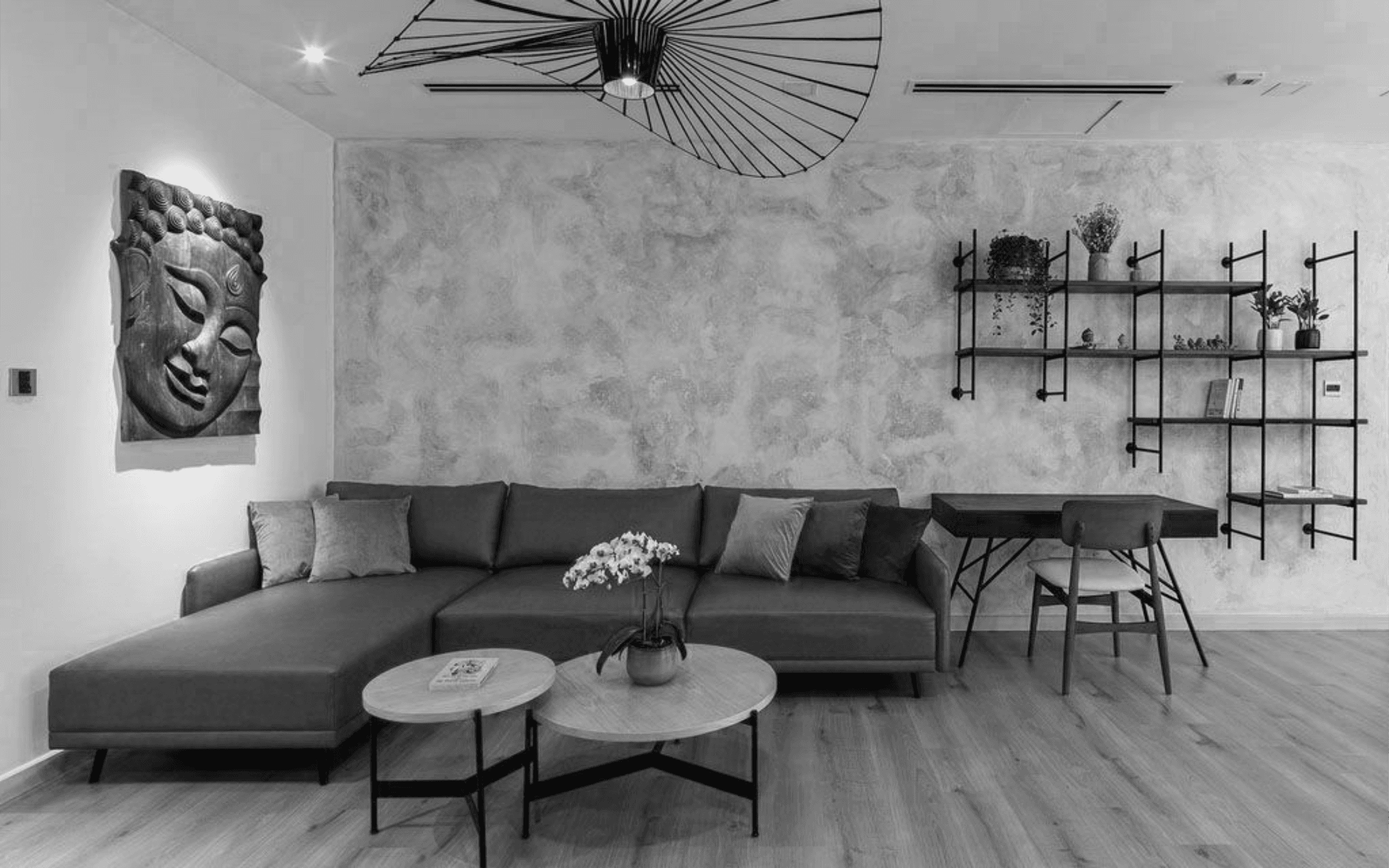 TRANG'S APARTMENT